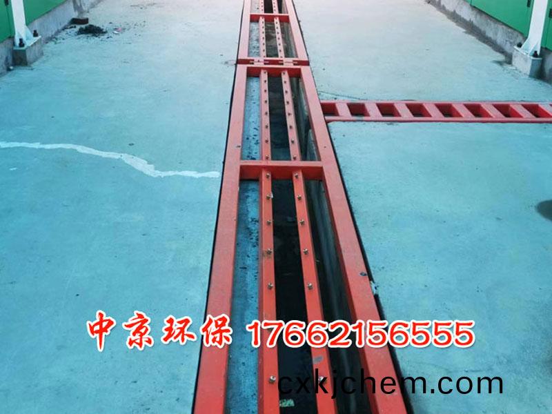 渣(zha)土(tu)車(che)衝洗(xi)機(ji)